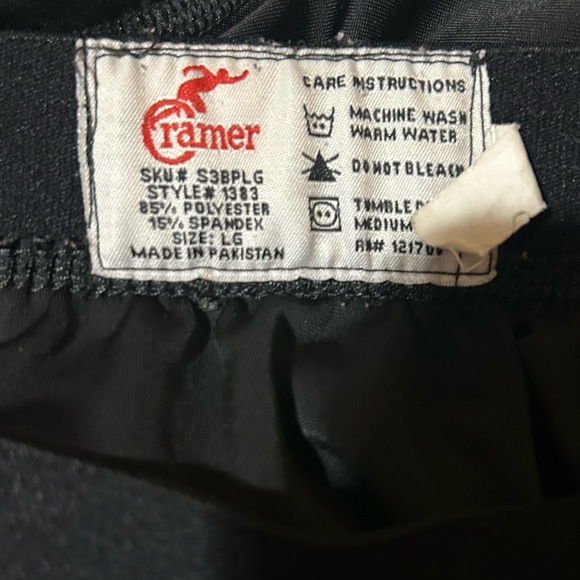 Cramer Protective Apparel Sliding Shorts, size L, smoke free home - Picture 3 of 4